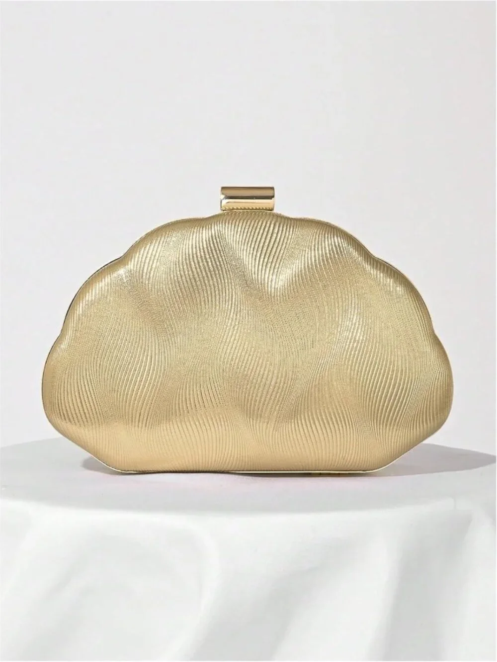 Metallic Shell Clutch Purse for Women | Elegant Cocktail Evening Handbag